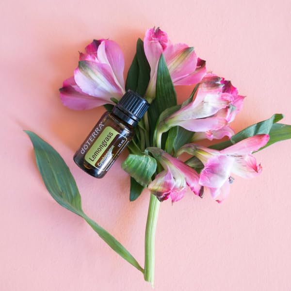 doTERRA envase sellado de Lemongrass resaltando conservación segura