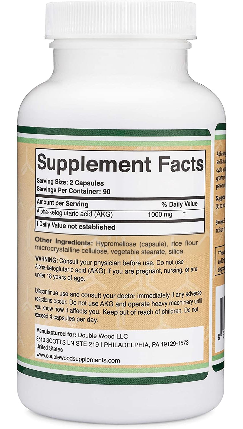 Double Wood Supplements cápsulas junto a vaso de agua indicando uso diario