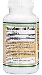 Double Wood Supplements cápsulas junto a vaso de agua indicando uso diario