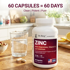 Dr. Berg Nutritionals cápsula al lado de un vaso en rutina diaria para conveniencia