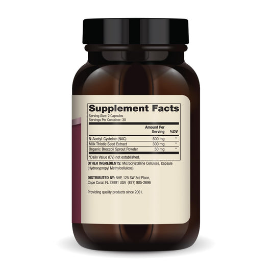 Mano sosteniendo cápsulas Dr. Mercola NAC para visualizar tamaño y facilidad de uso