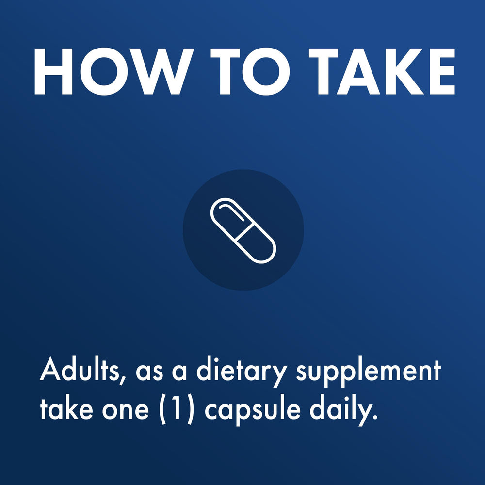 Dr. Mercola cápsula en mano para comparar tamaño y facilitar dosis