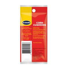 Dr. Scholl's persona caminando con calzado casual y cojín puesto, soporte diario