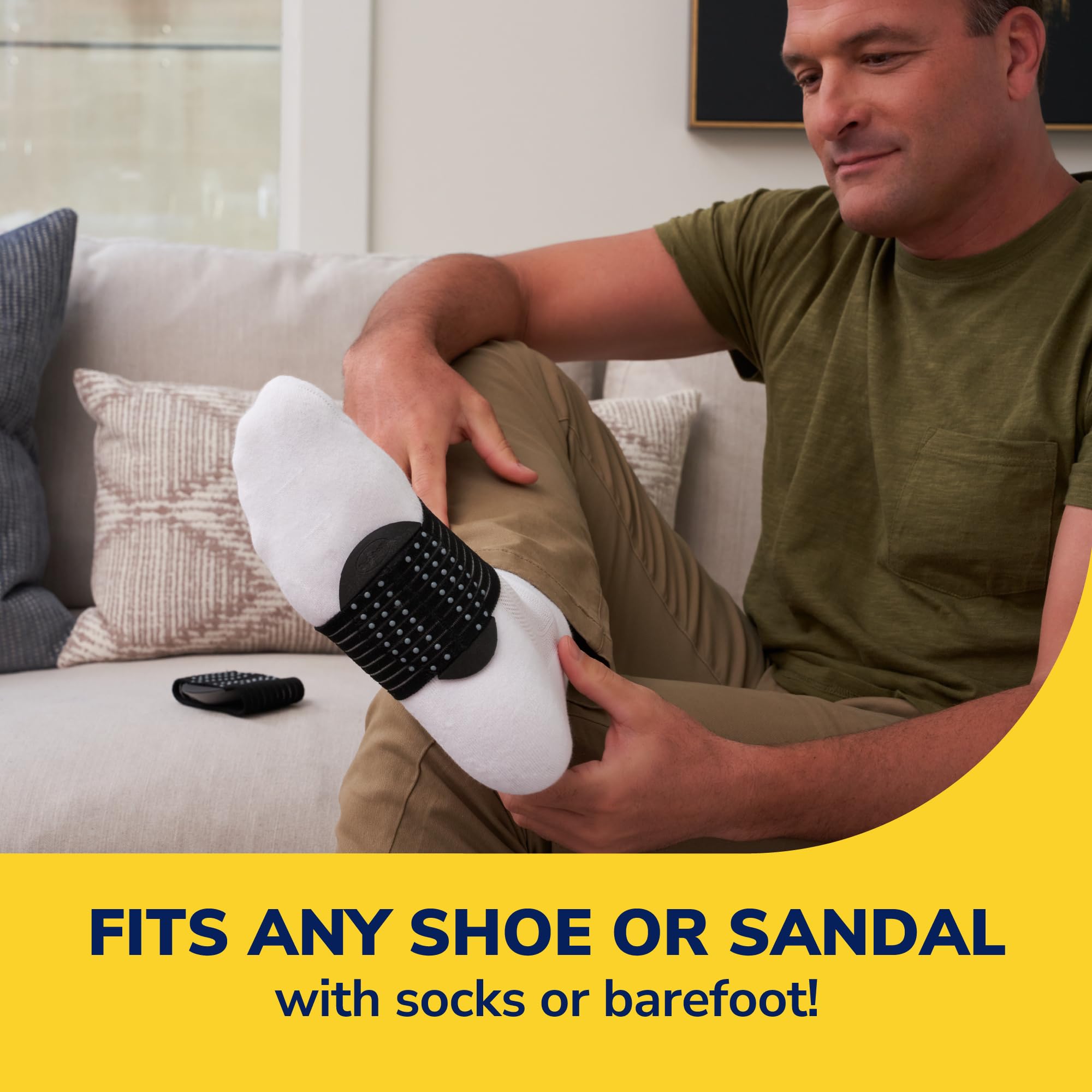 Dr. Scholl's comparación de talla junto a un pie para referencia de ajuste