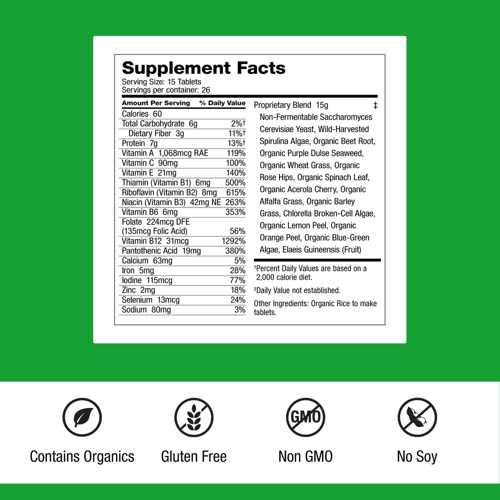 Dr. Schulze's SuperFood Plus tabletas apiladas en primer plano, fácil de tomar y portable