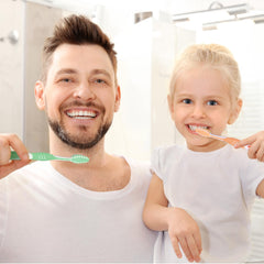 DR.BRIGHT detalle de cerdas en V, limpieza interdental eficiente