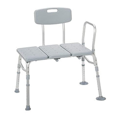 Drive Medical banco frontal mostrando diseño estable y soporte seguro