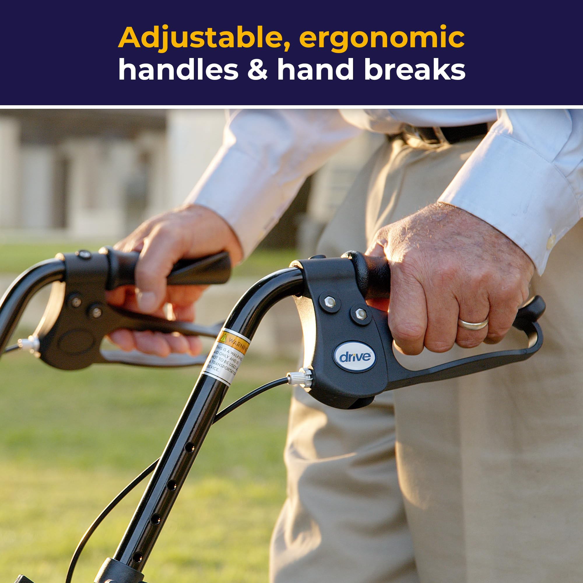 Drive Medical rollator en uso por adulto caminando con apoyo confiable