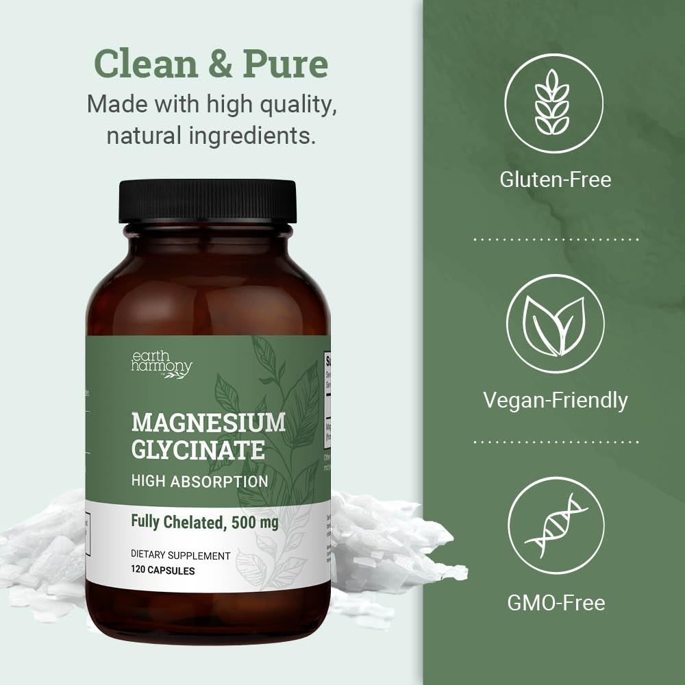 Earth Harmony Naturals cápsula en mano para comparar escala real