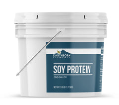 Earthborn Elements en batidora preparando un batido nutritivo y cremoso
