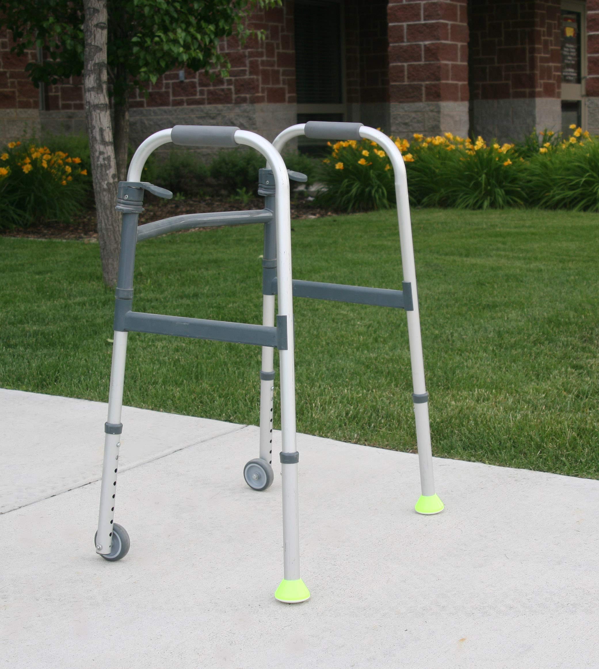 Easy To Use Products Walker Coasters cruzando acera, buen desempeño exterior