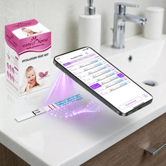 Easy@Home tira en uso sostenida por una mano, facilita pruebas en casa