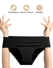 ECO PERIOD mujer usando las bragas menstruales en casa, seguridad y libertad