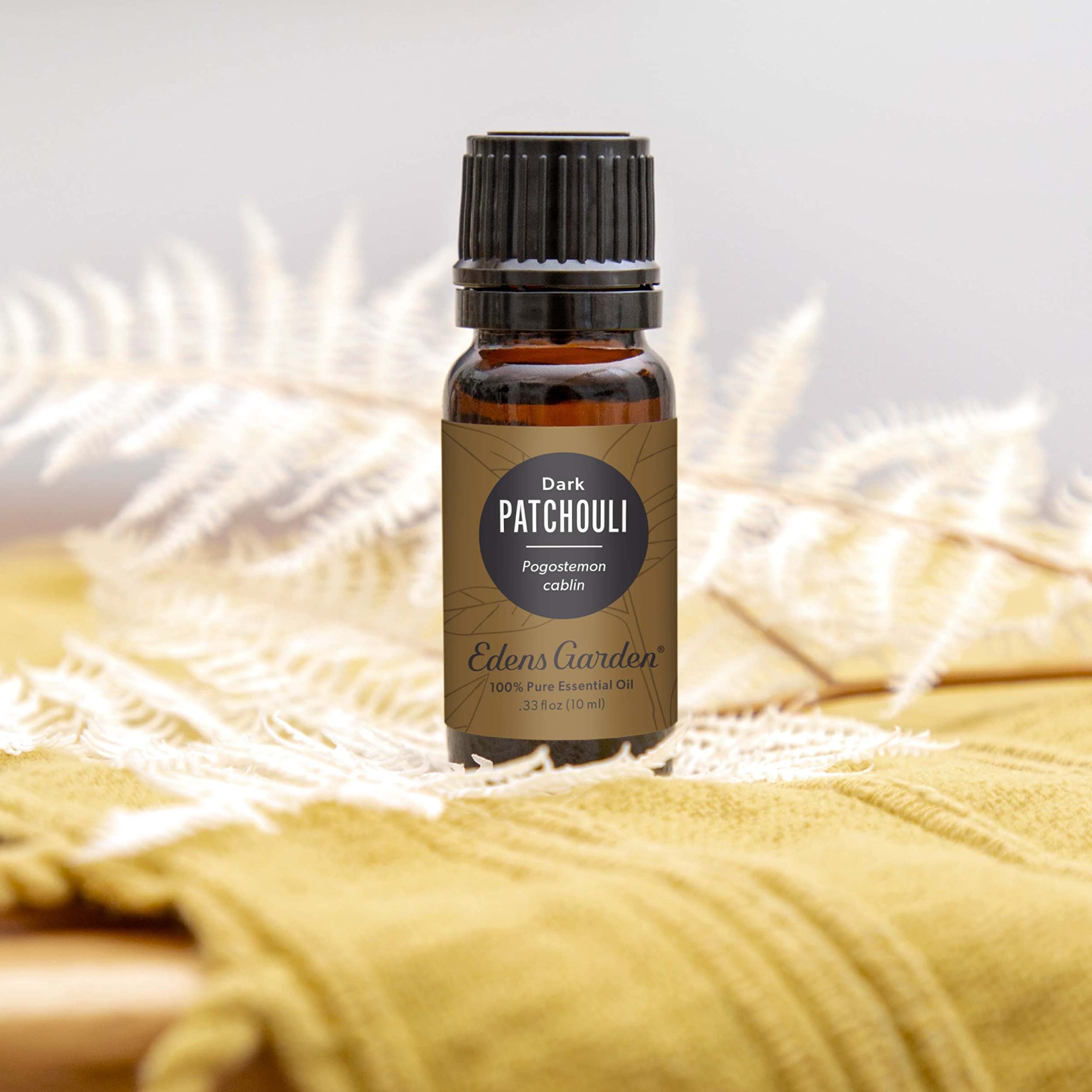 Edens Garden frasco de 10 ml junto a caja, tamaño práctico para viajes