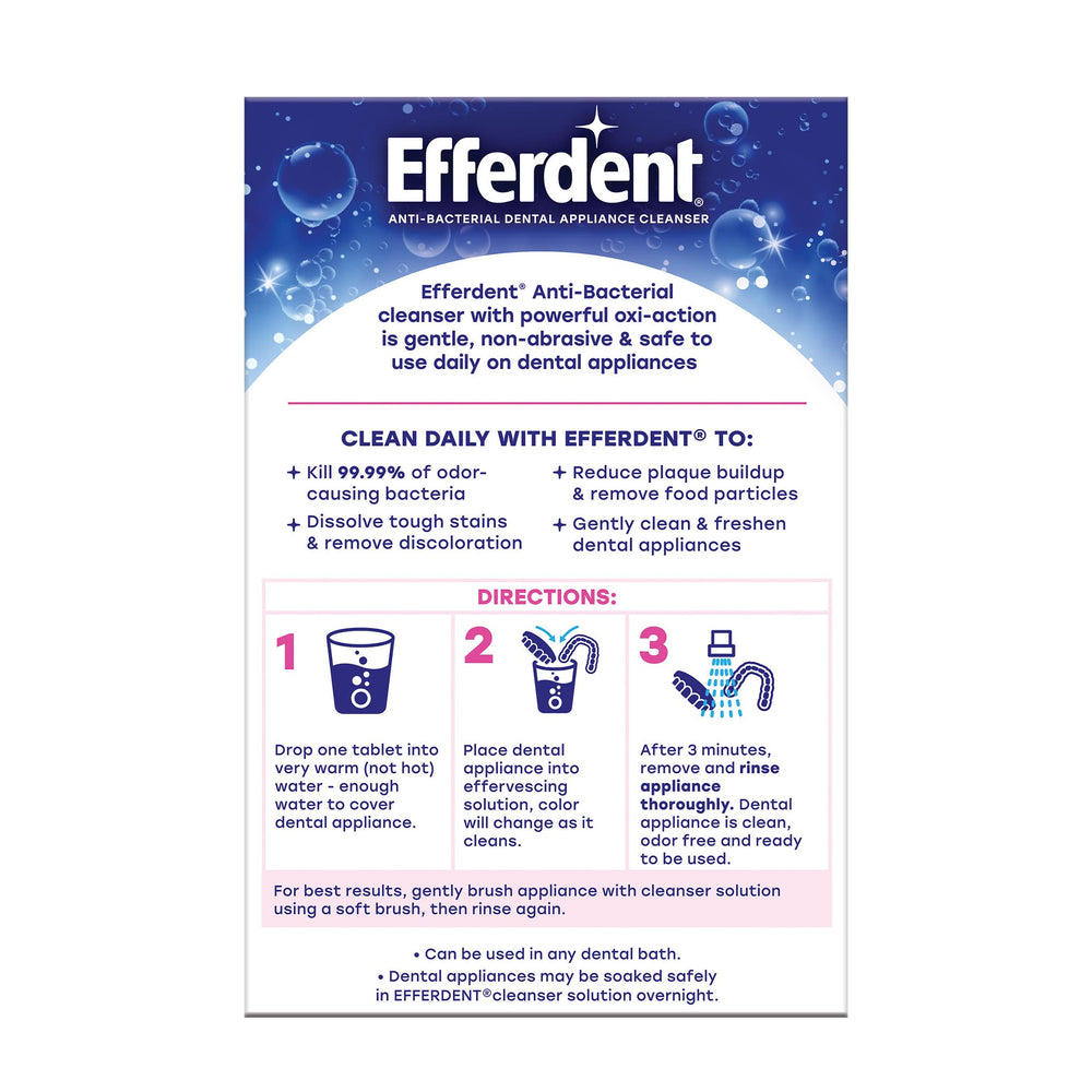 efferdent ambientación de baño con las tabletas y aparatos dentales listos para uso