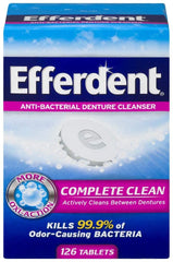 efferdent empaque frontal mostrando caja y beneficio limpieza diaria