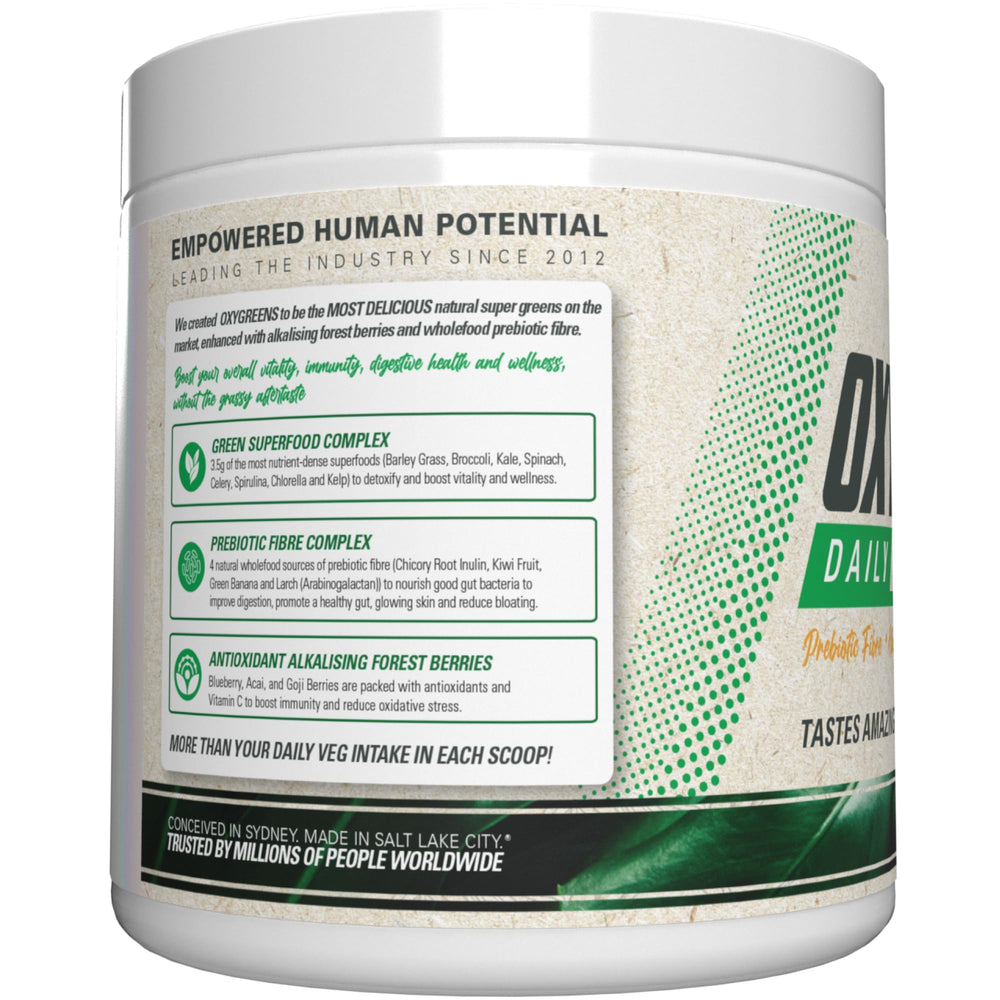 EHP Labs OxyGreens en batido matutino junto a fruta, aporta verduras fácilmente