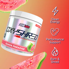 Bebida preparada EHP Labs OxyShred en vaso, energía pre-entreno visual