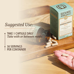 ELEVATE ORGANIC frasco junto a moneda para comparar tamaño y dosis por envase