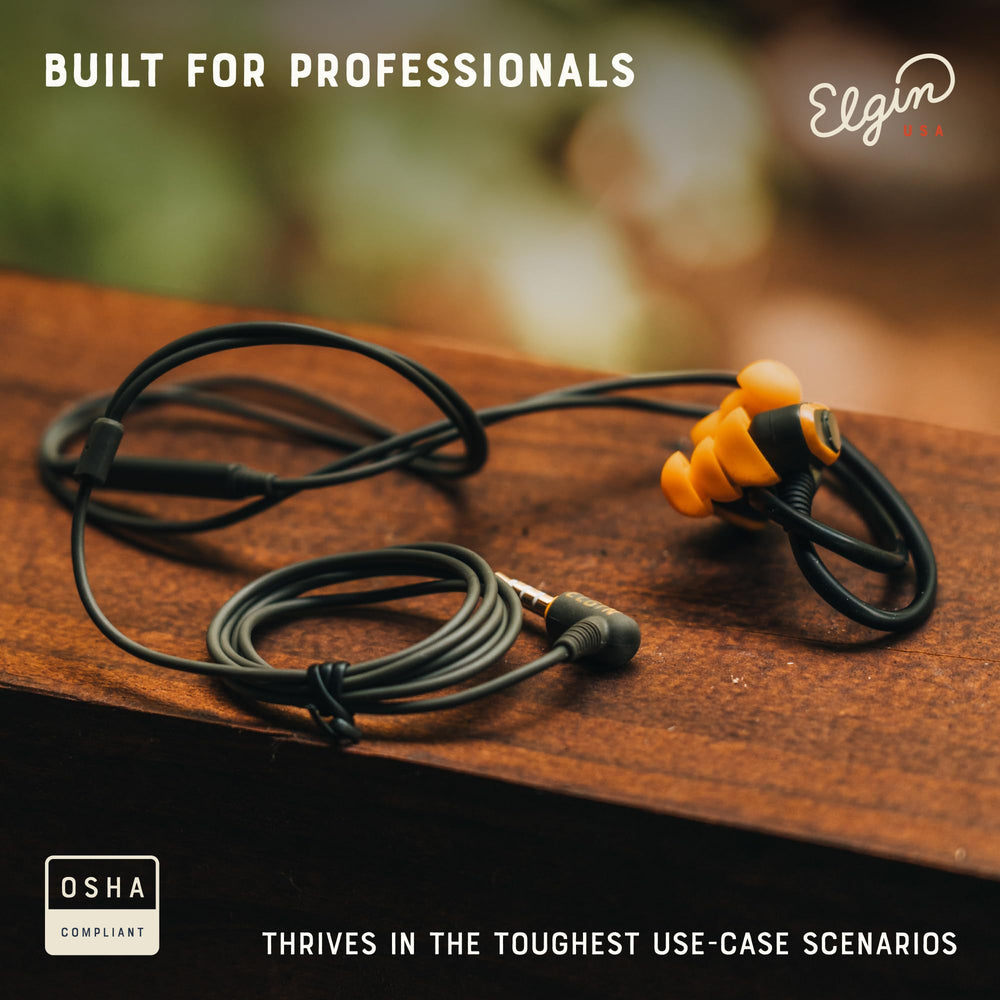 Elgin Rumble auriculares en uso en obra con beneficio de protección