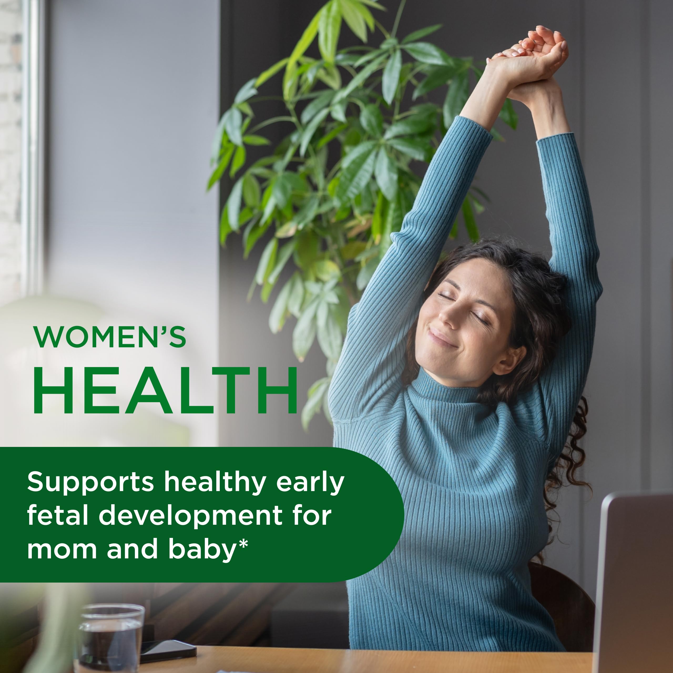 EMERALD LABS cápsula abierta con ingredientes clave para soporte prenatal