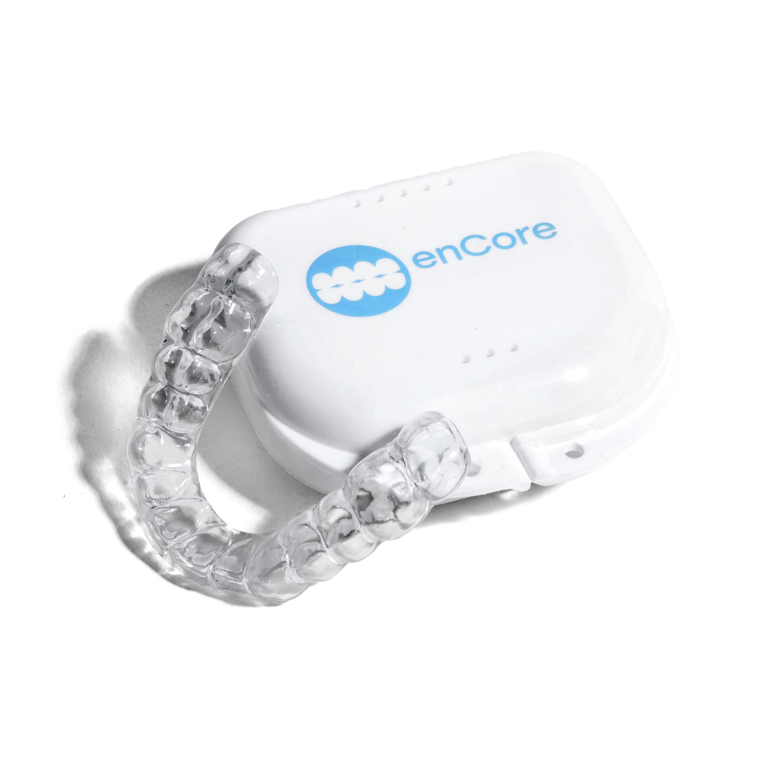 enCore protector frontal en su estuche, ajuste preciso y protección nocturna