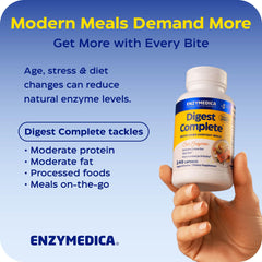 Bote abierto de Enzymedica Digest Complete mostrando cápsulas listas para uso