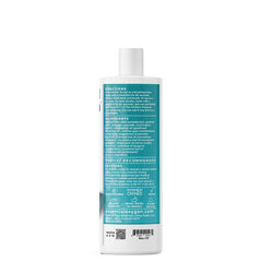 Essential Oxygen enjuague en uso antes del cepillado para frescor matutino