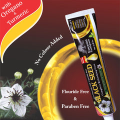 ESSENTIAL TOOTHPASTE textura en primer plano resaltando crema homogénea y limpieza