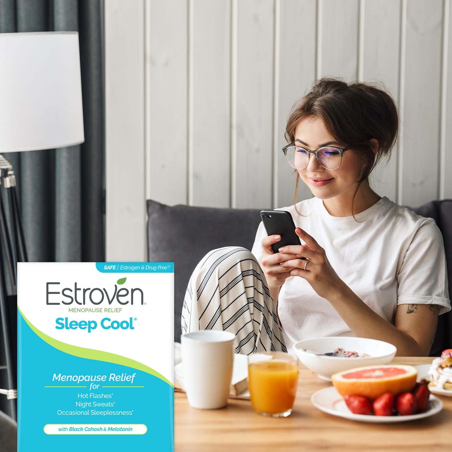 Estroven suplemento en dormitorio ilustrando apoyo al sueño reparador