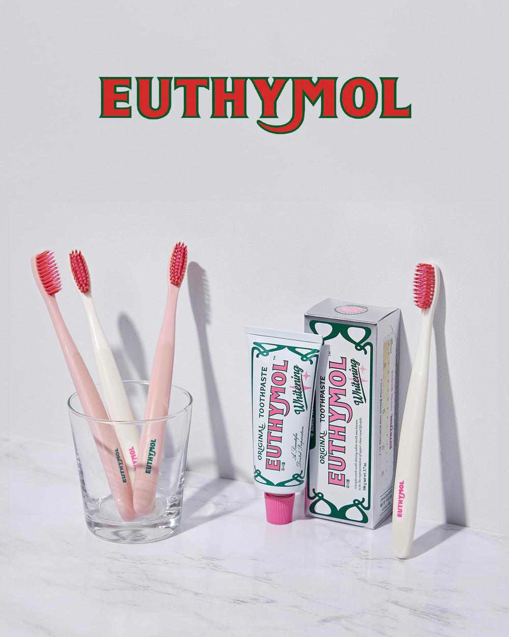 Euthymol producto en baño mostrando integración estética y orden