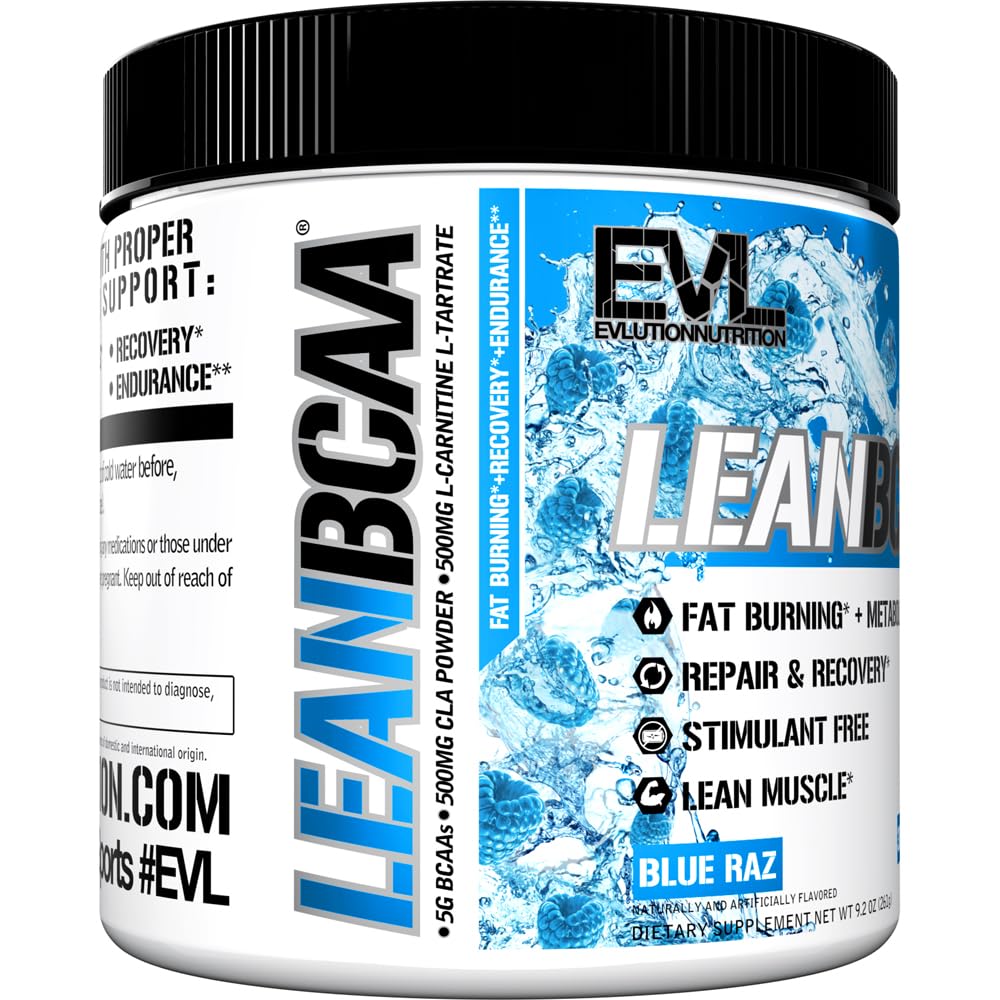 Evlution producto en gimnasio con botellas y toalla, refuerzo para recuperación muscular