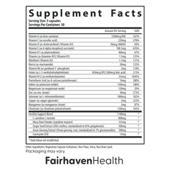 Fairhaven Health mano sosteniendo el frasco para apreciar tamaño portátil