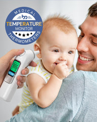 Femometer tomando temperatura a bebé, medición silenciosa y segura