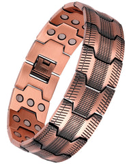 Feraco brazalete frontal mostrando diseño y robustez para presencia diaria
