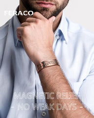 Feraco pulsera en muñeca demostrando ajuste y estilo diario
