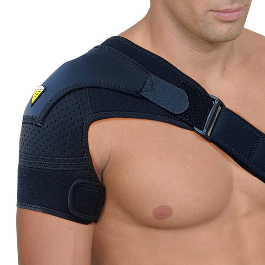 FIGHTECH soporte hombro frontal mostrando ajuste seguro y comodidad