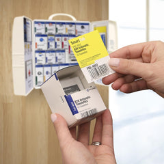 First Aid Only comparación de tamaño con objetos cotidianos, escala clara para instalación