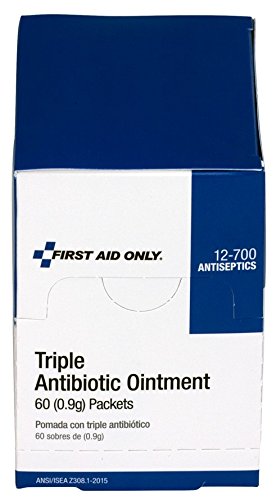 First Aid Only varios sobres dentro de un botiquín portable listos para emergencias