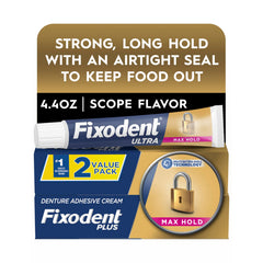 Fixodent producto en baño de viaje mostrando tamaño compacto y fácil transporte