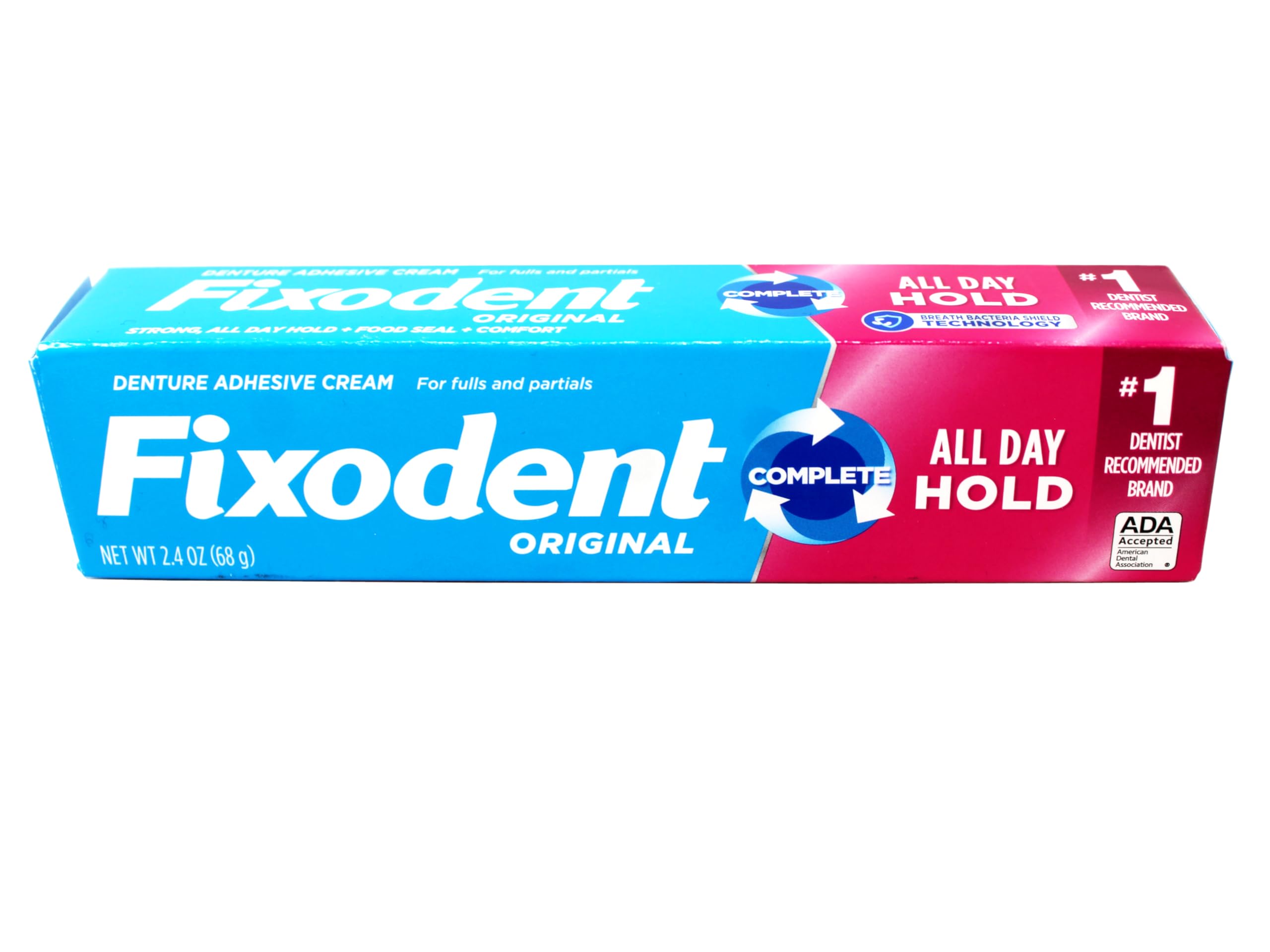 Fixodent aplicando crema en dentadura para ajuste seguro
