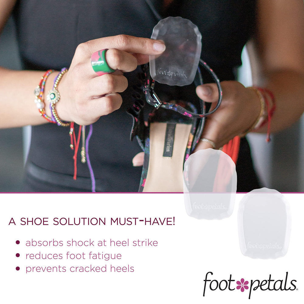Foot Petals colocado en pump para mostrar discreción y estabilidad