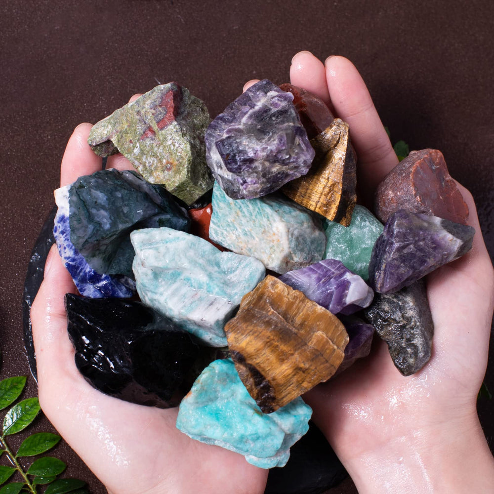 FORBY primer plano de textura en piedra cruda que muestra detalles útiles