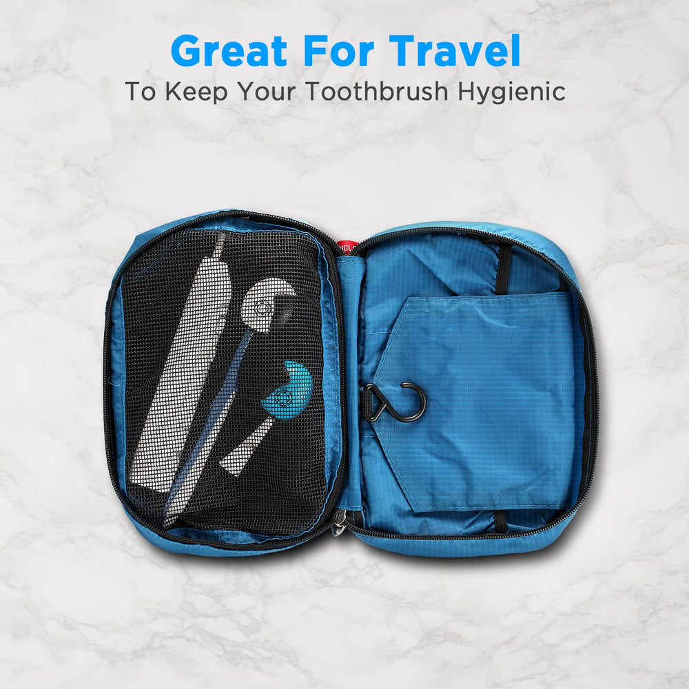 Frekare dentro de mochila de viaje mostrando protección y portabilidad