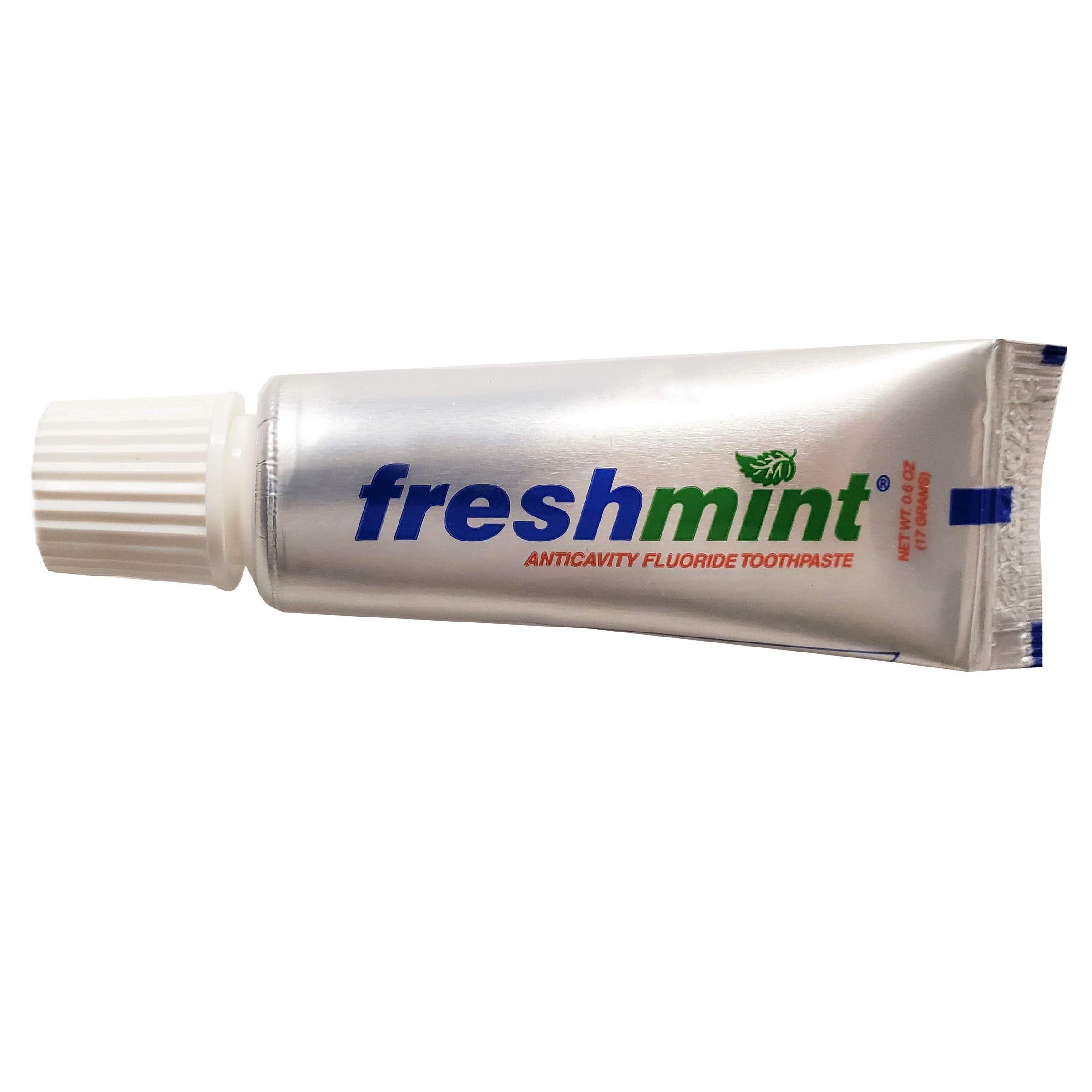 FRESHMINT frente del tubo muestra tamaño viaje y ahorro