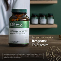 Gaia Herbs PRO planta de ashwagandha en cultivo regenerativo que demuestra origen