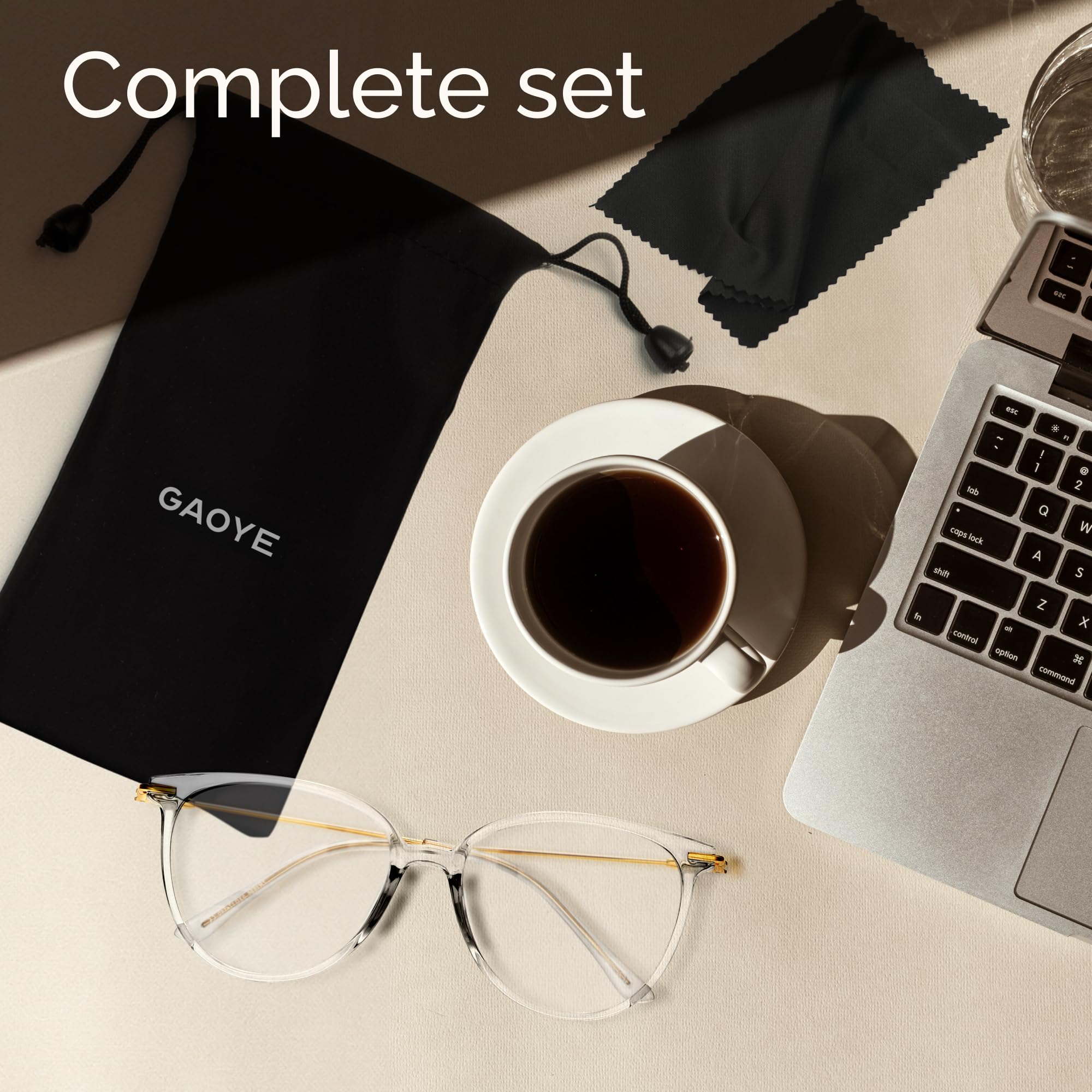 Gaoye gafas en escritorio mostrando uso cotidiano y elegancia