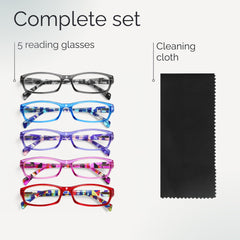 Gaoye gafas sobre escritorio en ambiente de trabajo relajado