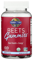 Garden of Life gomita BEETS en mano mostrando tamaño y porción práctica