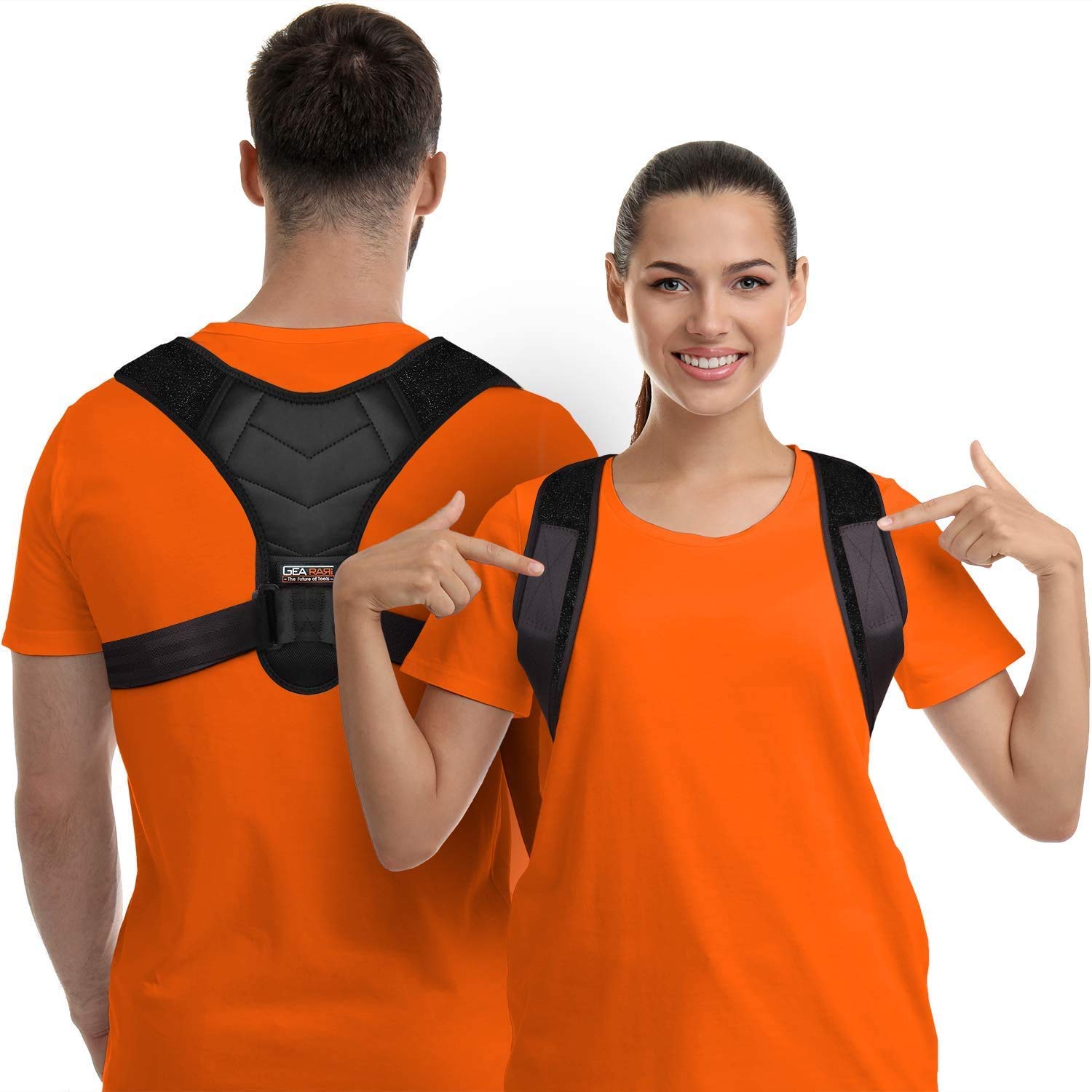 Gearari vista frontal del corrector escondido bajo ropa, sujeción cómoda